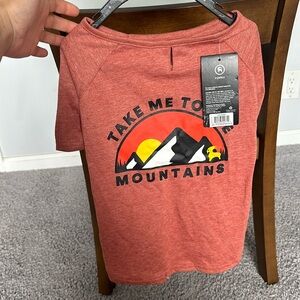 NWT Backcountry x Petco Sun T Shirt